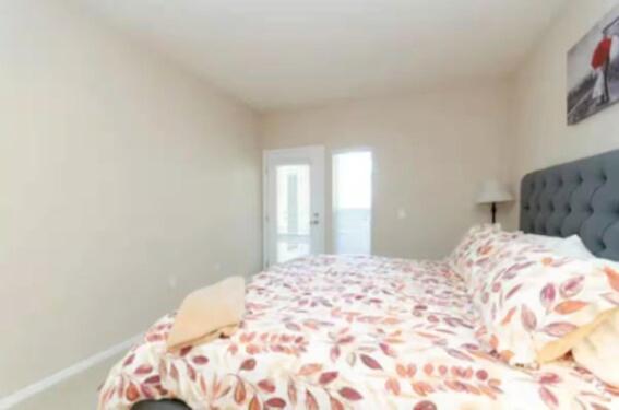 Spacious 2-bedroom Near Disneyland And Convention Center Apartment